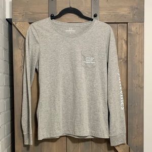 Vineyard Vines long sleeve top